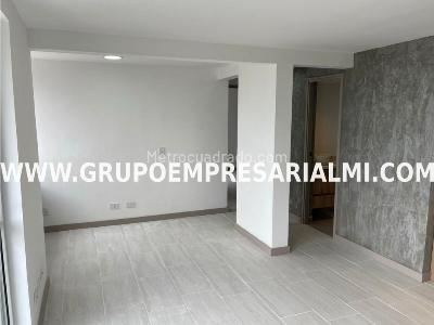 Apartamento de 2 alcobas en venta en Maria Auxiliadora, Sabaneta, 55 m² · foto 4 de 20