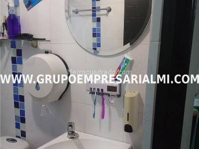 Casa de 4 alcobas en venta en Robledo, Medellín, 70 m² · foto 10 de 20