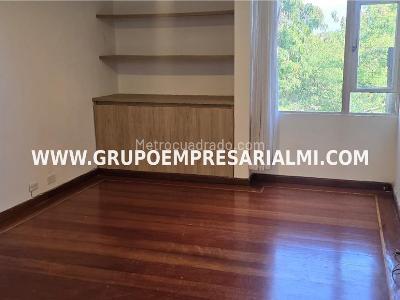 Apartamento de 3 alcobas en venta en Milla De Oro, Medellín, 230 m² · foto 15 de 20