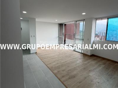 Apartamento de 2 alcobas en venta en San Jose, Sabaneta, 70 m² · foto 2 de 20