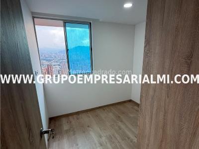 Apartamento de 2 alcobas en venta en San Jose, Sabaneta, 70 m² · foto 6 de 20