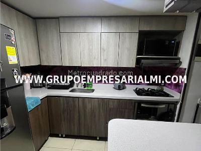 Apartamento de 3 alcobas en venta en Madera, Bello, 65 m² · foto 3 de 20