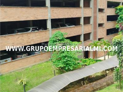 Apartamento en venta en El Poblado, Medellín · foto 17 de 20