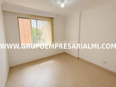 Apartamento de 3 alcobas en venta en Lorena, Medellín, 110 m² · foto 5 de 20