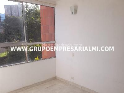 Apartamento en venta en Robledo, Medellín · foto 2 de 20