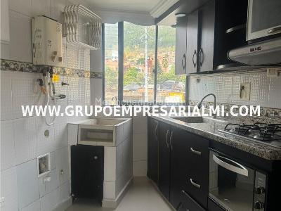 Apartamento de 3 alcobas en venta en La Aldea, Bello, 85 m² · foto 8 de 20
