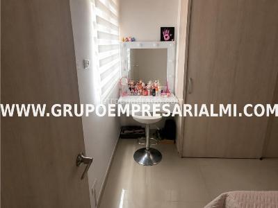Apartamento de 3 alcobas en venta en Cabañas, Bello, 82 m² · foto 18 de 20