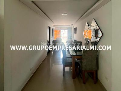 Apartamento de 3 alcobas en venta en Cabañas, Bello, 82 m² · foto 7 de 20