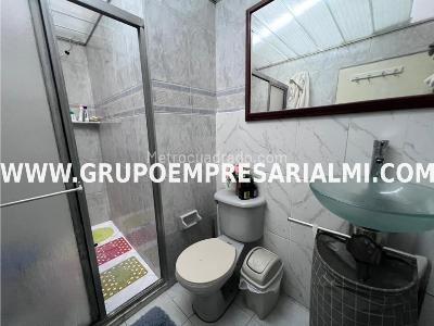 Apartamento de 3 alcobas en venta en Laureles, Medellín, 129 m² · foto 10 de 20