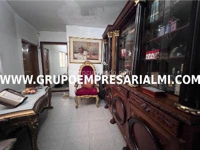 Apartamento de 3 alcobas en venta en Laureles, Medellín, 129 m² · foto 18 de 20