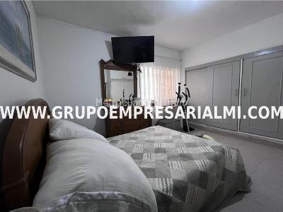 Apartamento de 3 alcobas en venta en Laureles, Medellín, 129 m² · foto 7 de 20