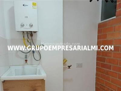 Apartamento de 3 alcobas en venta en Maria Auxiliadora, Sabaneta, 55 m² · foto 16 de 20