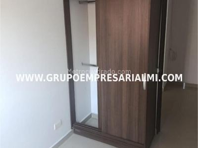 Apartamento de 3 alcobas en venta en Cabañas, Bello, 68 m² · foto 6 de 20