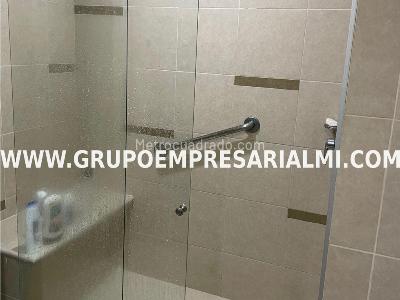 Apartaestudio en arriendo en El Poblado, Medellín, 52 m² · foto 6 de 16