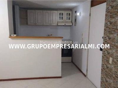 Apartamento en venta en San Antonio, Medellín · foto 2 de 20