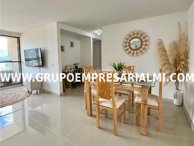 Apartamento de 3 alcobas en venta en Las Lomitas, Sabaneta, 72 m² · foto 2 de 20