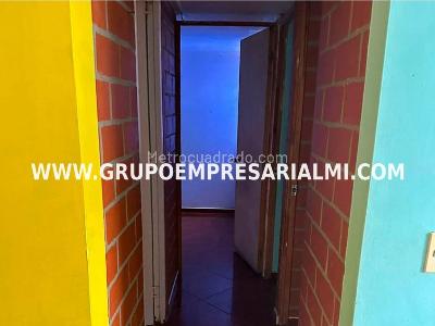 Apartamento en venta en Robledo, Medellín · foto 4 de 20