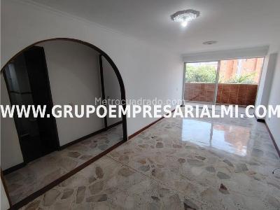 Apartamento de 2 alcobas en arriendo en Laureles, Medellín, 70 m² · foto 6 de 19