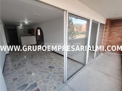 Apartamento de 2 alcobas en arriendo en Laureles, Medellín, 70 m² · foto 7 de 19