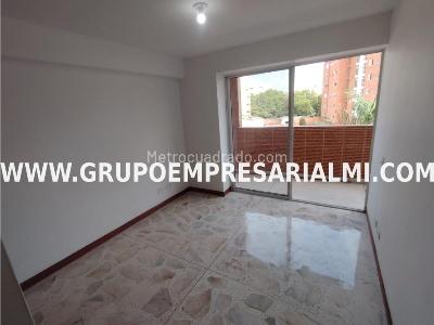 Apartamento de 2 alcobas en arriendo en Laureles, Medellín, 70 m² · foto 8 de 19