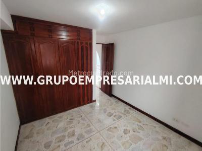 Apartamento de 2 alcobas en arriendo en Laureles, Medellín, 70 m² · foto 15 de 19