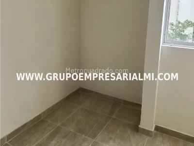 Apartamento de 3 alcobas en venta en Maria Auxiliadora, Sabaneta, 50 m² · foto 15 de 20