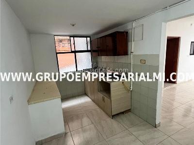 Casa de 4 alcobas en venta en San Antonio, Medellín, 80 m² · foto 6 de 20
