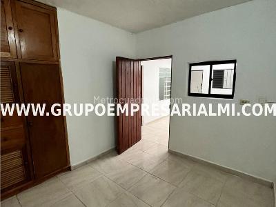 Casa de 4 alcobas en venta en San Antonio, Medellín, 80 m² · foto 9 de 20
