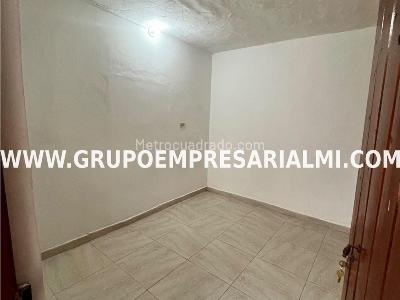 Casa de 4 alcobas en venta en San Antonio, Medellín, 80 m² · foto 11 de 20