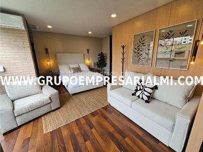 Apartaestudio en venta en El Poblado, Medellín, 52 m² · foto 2 de 20