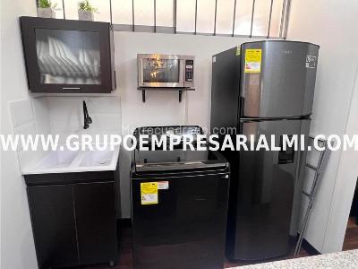 Apartaestudio en venta en El Poblado, Medellín, 52 m² · foto 13 de 20