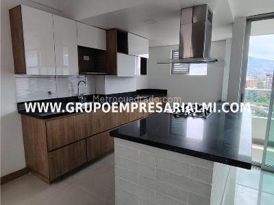 Apartamento de 3 alcobas en venta en Belen, Medellín, 98 m² · foto 2 de 20