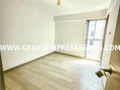 Apartamento de 3 alcobas en venta en Tres Esquinas, Sabaneta, 73 m² · foto 12 de 20