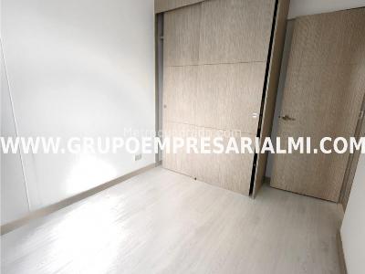 Apartamento de 3 alcobas en venta en Tres Esquinas, Sabaneta, 73 m² · foto 17 de 20
