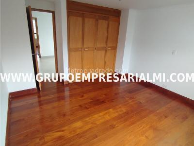 Apartamento de 3 alcobas en venta en El Poblado, Medellín, 178 m² · foto 9 de 20
