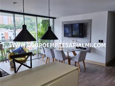 Apartamento de 2 alcobas en venta en El Poblado, Medellín, 70 m² · foto 3 de 20