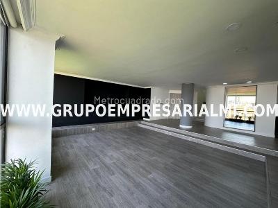 Apartamento de 4 alcobas en venta en El Diamante No. 2, Medellín, 290 m² · foto 16 de 20