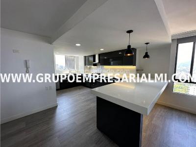 Apartamento de 4 alcobas en venta en El Diamante No. 2, Medellín, 290 m² · foto 1 de 20