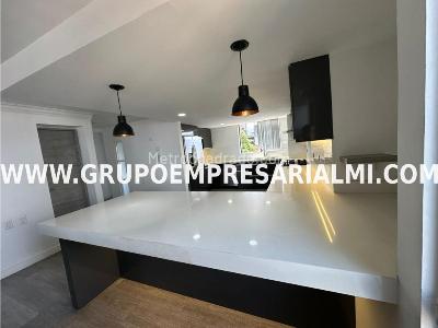 Apartamento de 4 alcobas en venta en El Diamante No. 2, Medellín, 290 m² · foto 2 de 20