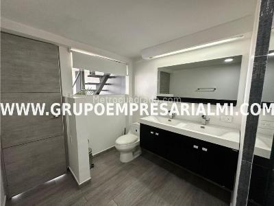 Apartamento de 4 alcobas en venta en El Diamante No. 2, Medellín, 290 m² · foto 6 de 20