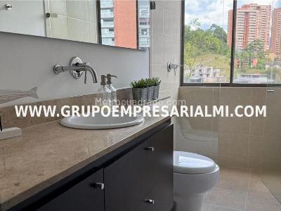 Apartamento de 2 alcobas en arriendo en El Tesoro, Medellín, 145 m² · foto 17 de 20