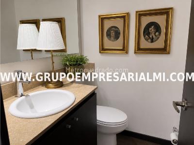Apartamento de 2 alcobas en arriendo en El Tesoro, Medellín, 145 m² · foto 18 de 20