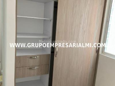 Apartamento de 3 alcobas en venta en Maria Auxiliadora, Sabaneta, 55 m² · foto 10 de 20