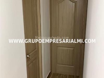 Apartamento de 3 alcobas en venta en Maria Auxiliadora, Sabaneta, 55 m² · foto 5 de 20