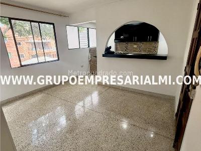 Apartamento de 2 alcobas en venta en Robledo, Medellín, 56 m² · foto 2 de 20