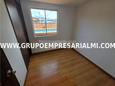 Apartamento de 3 alcobas en venta en Niquia, Bello, 104 m² · foto 3 de 20