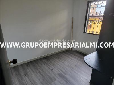 Apartamento en venta en Laureles, Medellín · foto 8 de 20