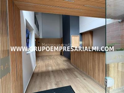 Apartaestudio en venta en El Poblado, Medellín, 31 m² · foto 5 de 14