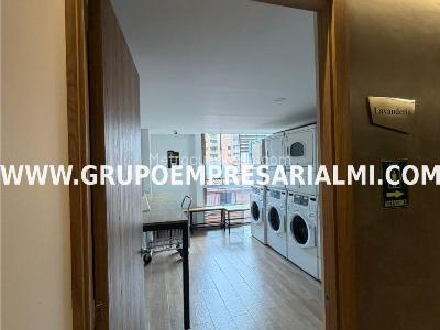 Apartaestudio en venta en El Poblado, Medellín, 31 m² · foto 6 de 14