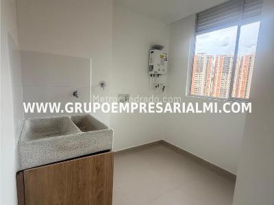Apartamento de 2 alcobas en venta en San Remo, Sabaneta, 65 m² · foto 10 de 20